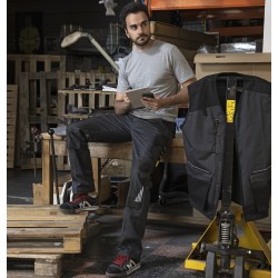 Pantalon de travail multipoches PRATIC STRETCH de chez LMA