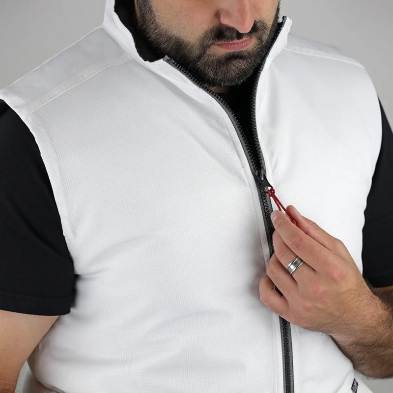 Gilet matelassé blanc de chez LMA