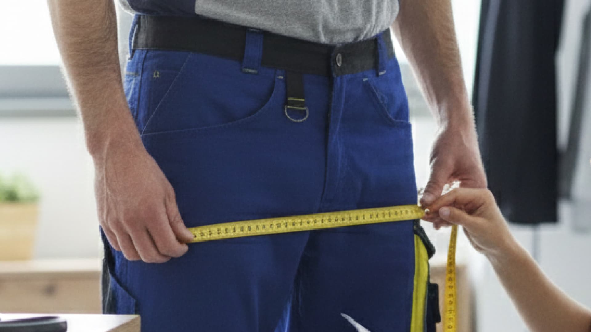 Comment bien choisir son pantalon de travail de plombier ?